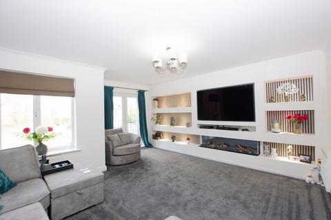 4 bedroom townhouse for sale, Pickley Court, Leigh WN7 5HL