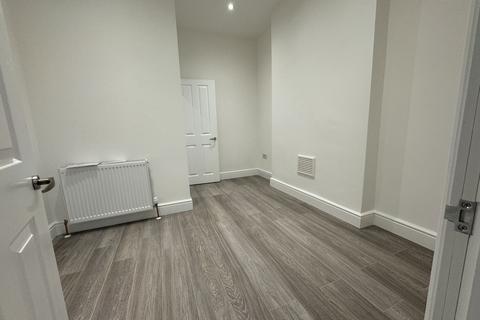 1 bedroom flat to rent, Lavender Hill, Battersea SW11