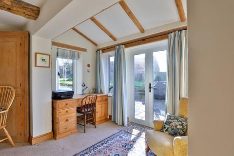3 bedroom cottage for sale, Milton, Martock