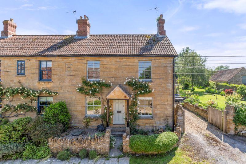 Milton, Martock 3 bed cottage for sale £575,000
