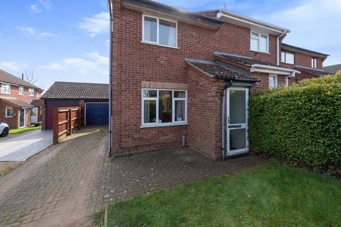 2 bedroom end of terrace house to rent, Melford Road, Stowmarket