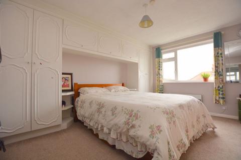 3 bedroom apartment to rent, Pinner View, Harrow