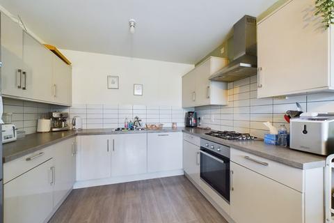 46 Manu Marble Way, Gloucester, GL1 5QZ