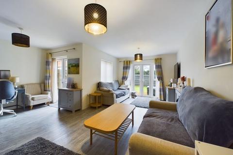46 Manu Marble Way, Gloucester, GL1 5QZ