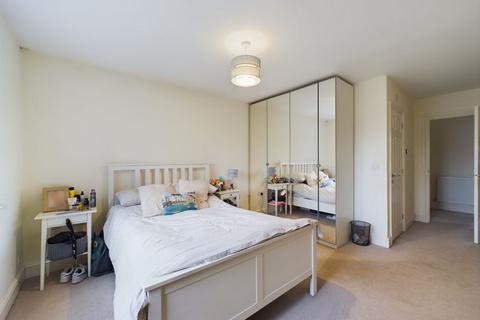 46 Manu Marble Way, Gloucester, GL1 5QZ