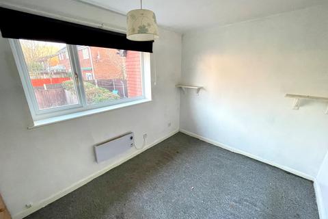 2 bedroom townhouse to rent, Saffron Drive, Oakwood, Derby, DE21