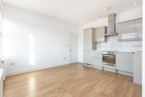 1 bedroom flat to rent, Bromley Road, Catford, London
