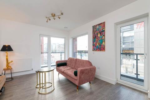 3 bedroom flat to rent, Ocean Drive, Leith, Edinburgh