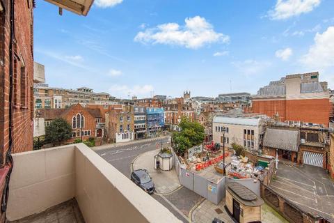 Flat 8, Astral House Regency Place, London, SW1P 2EA