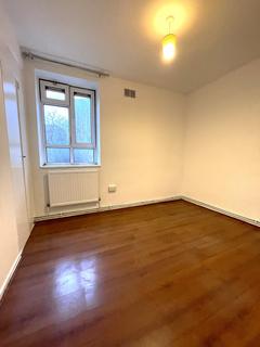 2 bedroom flat to rent, Talwin Street, Bromley-by-Bow E3