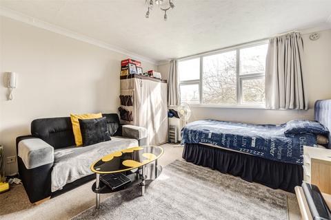 1 bedroom flat for sale, Littlehampton Road, Worthing, West Sussex, BN13