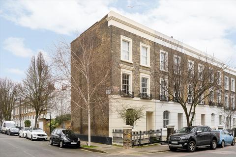 5 bedroom end of terrace house for sale, St. Peter's Street, London, N1.