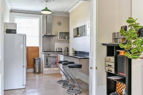 2 bedroom flat for sale, Lyme Street, Camden Town, London, NW1