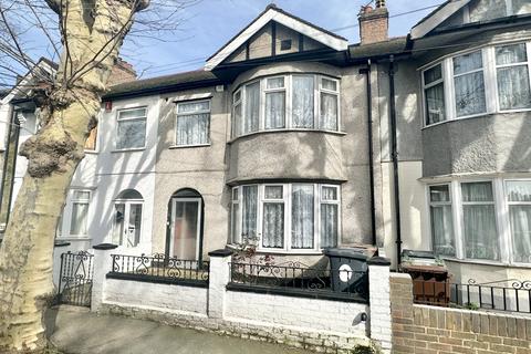 3 bedroom terraced house for sale, Cambrian Road, London