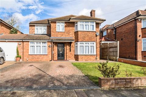 35 Cedar Drive, Pinner, HA5 4BY