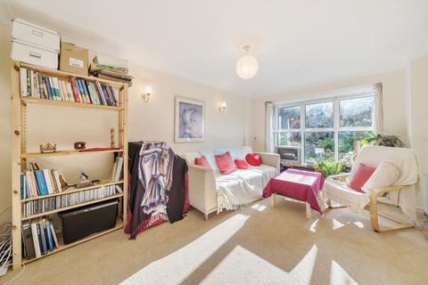 3 bedroom terraced house for sale, Wynton Grove, Walton-on-Thames, Surrey