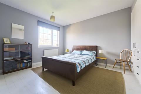 31 Lawrence Close, London, E3 2AS