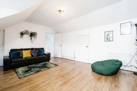 1 bedroom flat to rent, Atherton Road, Forest Gate, E7