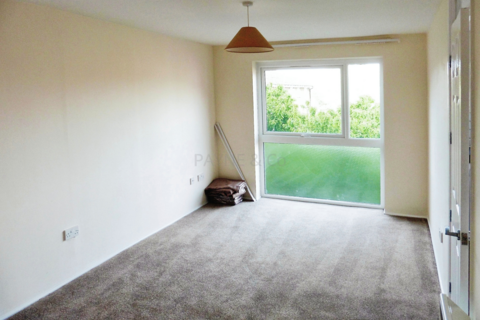 1 bedroom flat for sale, Dellow Close, NEWBURY PARK, IG2