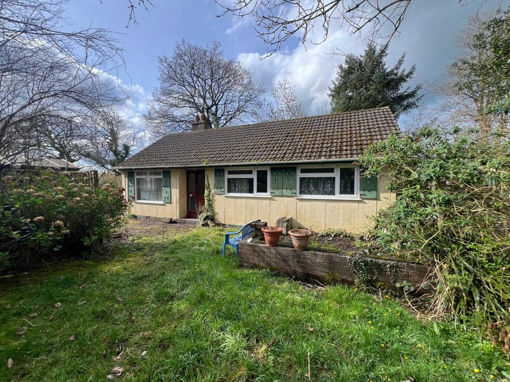 Oakford, Llanarth, SA47 3 bed bungalow for sale - £180,000