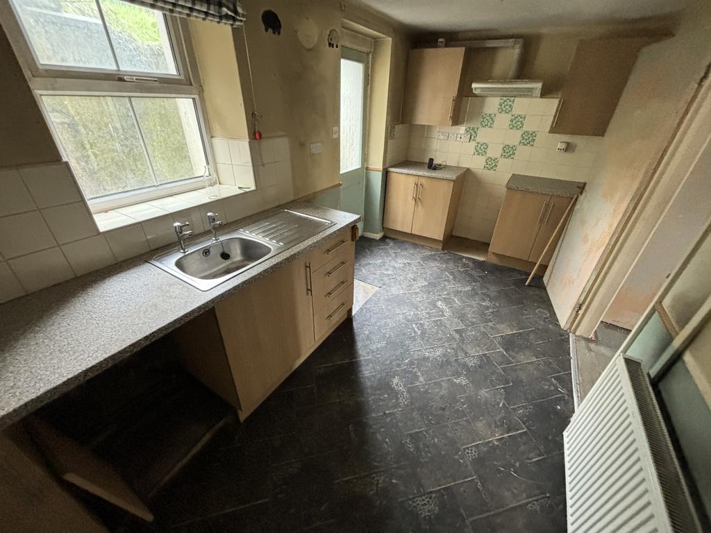 Kitchen (second image)