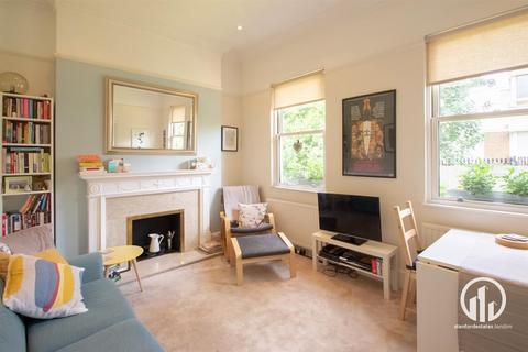 2 bedroom flat to rent, Lawrie Park Gardens, London, SE26