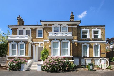 2 bedroom flat to rent, Lawrie Park Gardens, London, SE26