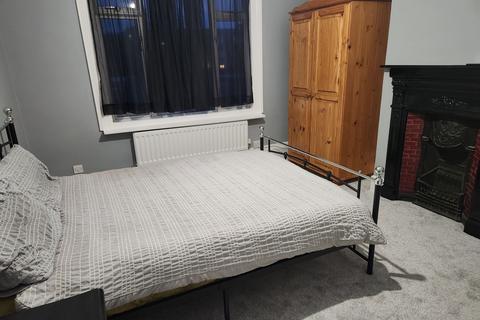 1 bedroom in a house share to rent, Nutfield Road, Thornton Heath