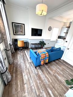 1 bedroom flat to rent, Goring Road, London, N11