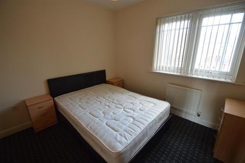 4 bedroom house to rent, Bold Street, Manchester M15