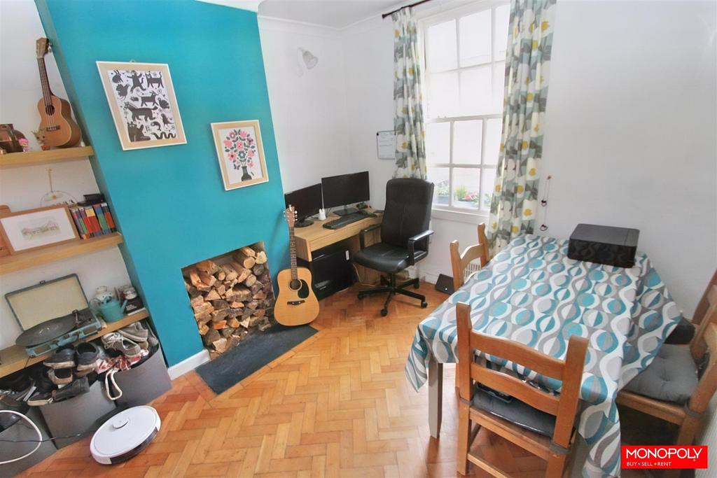 Dining Room.jpg