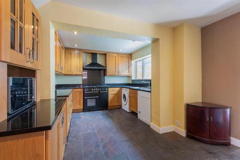 5 bedroom detached house for sale, Lees Close, Maidenhead
