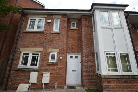 3 bedroom house to rent, Bold Street, Manchester M15