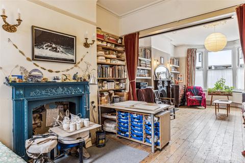 112 Mansfield Road, London, NW3 2JB