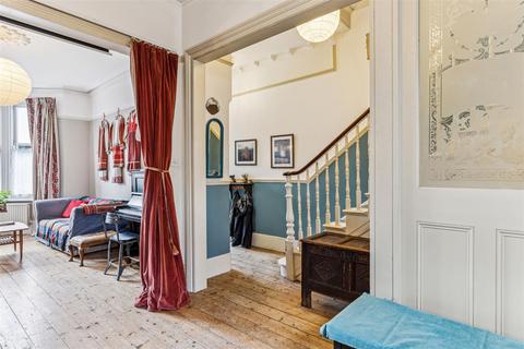 112 Mansfield Road, London, NW3 2JB