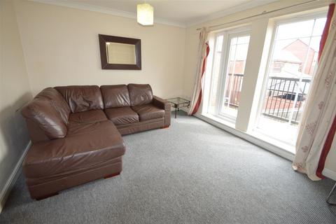 4 bedroom townhouse to rent, Chorlton Road, Manchester M15