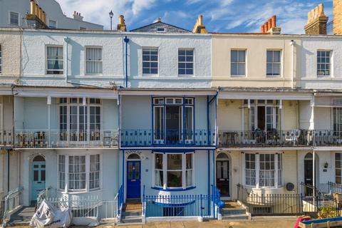 5 bedroom townhouse for sale, Kent Terrace, Ramsgate