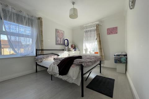 2 bedroom flat for sale, Bittern Close, Hemel Hempstead, HP3