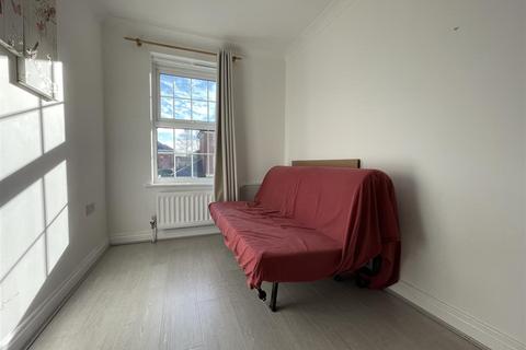 2 bedroom flat for sale, Bittern Close, Hemel Hempstead, HP3