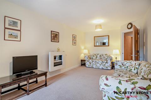1 bedroom apartment for sale, Lambrook Court, Gloucester Road, Larkhall, Bath