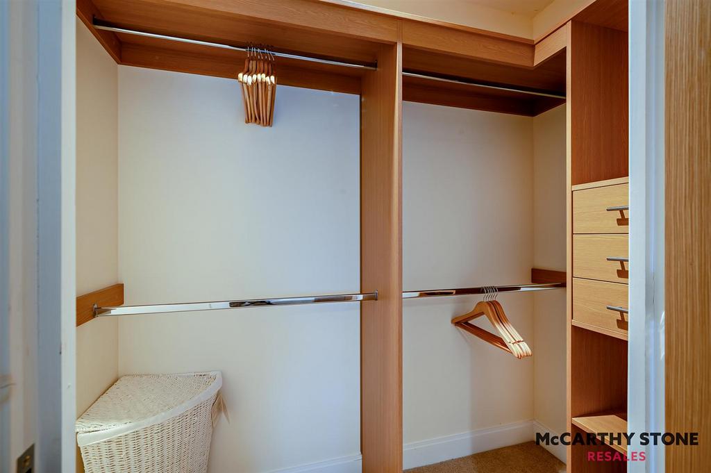 8588715-interior03-800.jpg