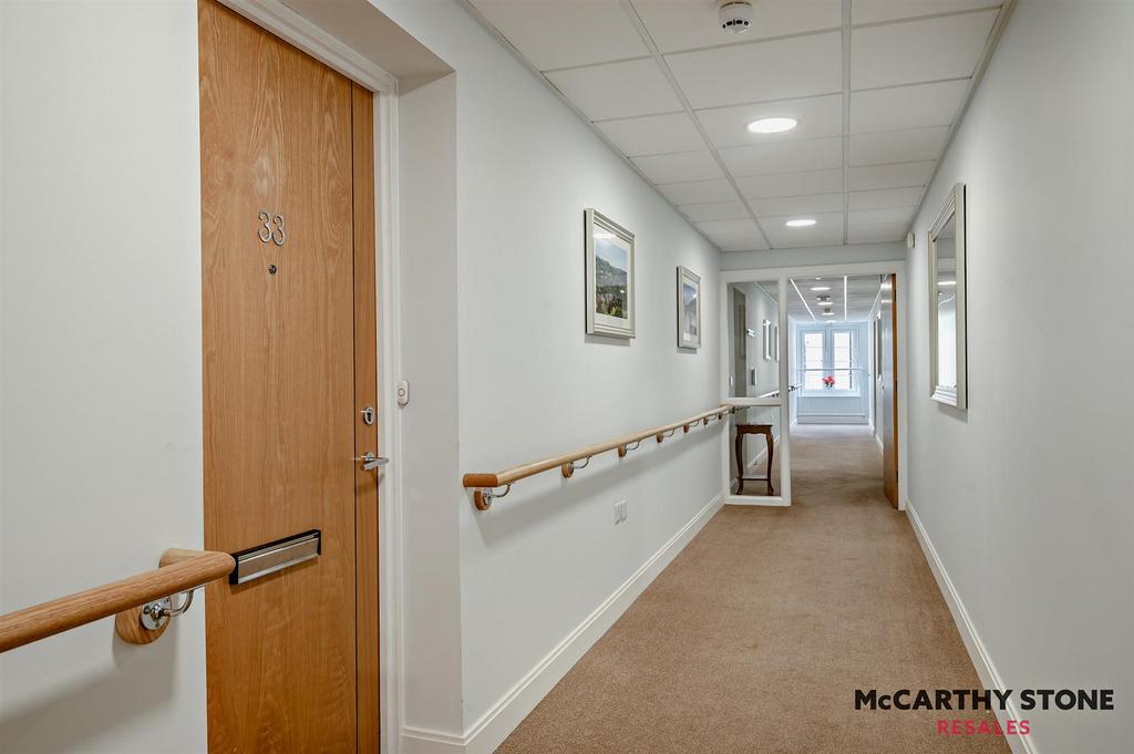 8588715-interior14-800.jpg