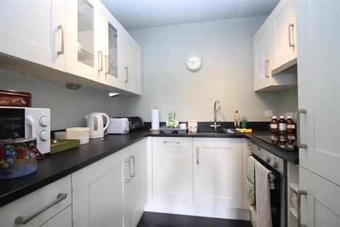 1 bedroom flat for sale, Harlow Manor Park, Harrogate HG2