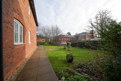 2 bedroom apartment to rent, Lucas Court, Warwick New Road, Leamington Spa