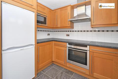7 Swallow Close, Stoke-on-trent, ST3 7FN