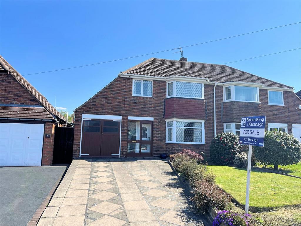 Dunstall Road, Halesowen B63 3 bed semidetached house for sale £285,000