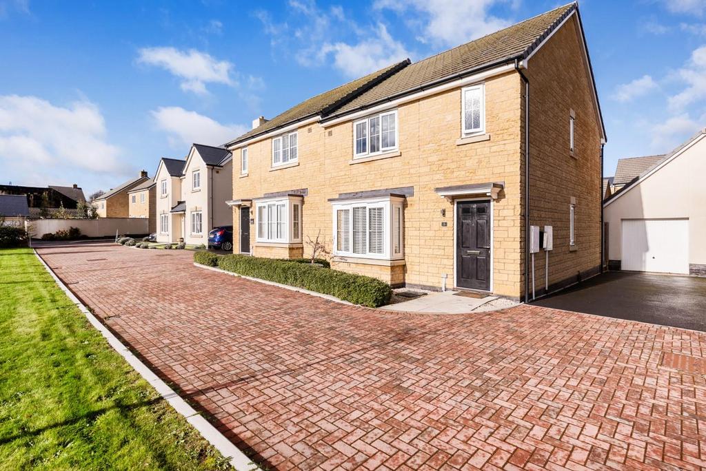 3 Archer Avenue, Corsham, SN13 0 BX 1.jpg