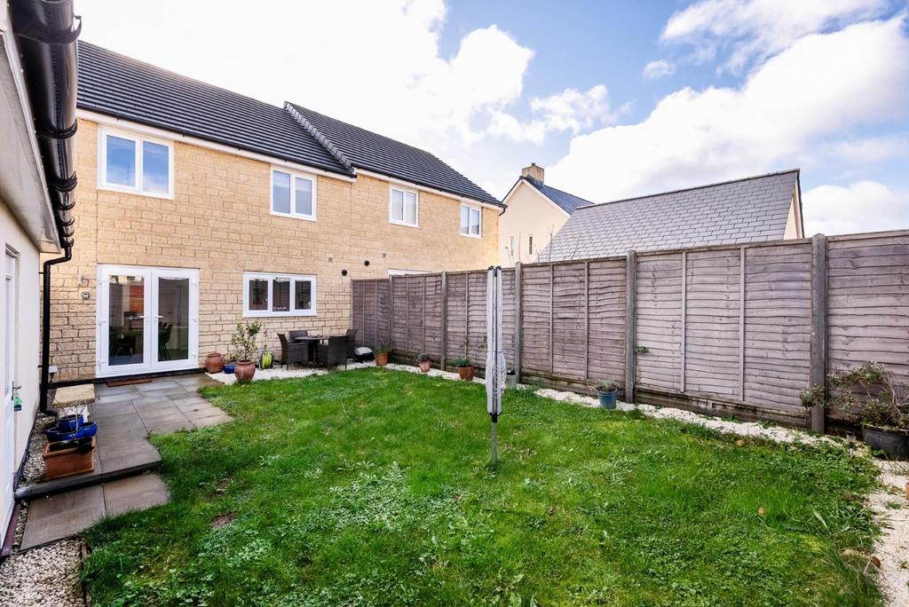 3 Archer Avenue, Corsham, SN13 0 BX 3.jpg