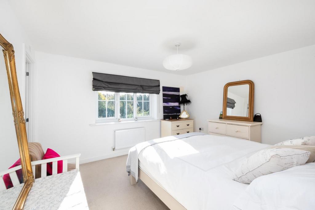 3 Archer Avenue, Corsham, SN13 0 BX 11.jpg