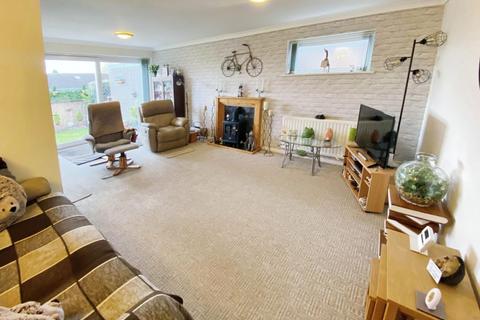 1 Giffard Way, Warwick, CV34 5TZ